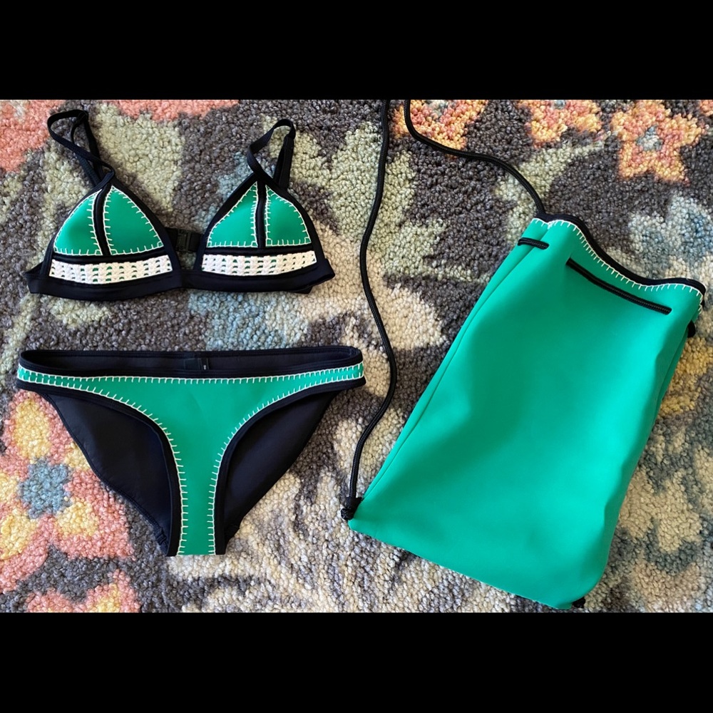The FARRAH bikini from Triangl